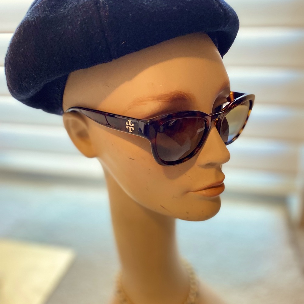 Tori Burch Sunglasses - Picture 2 of 8